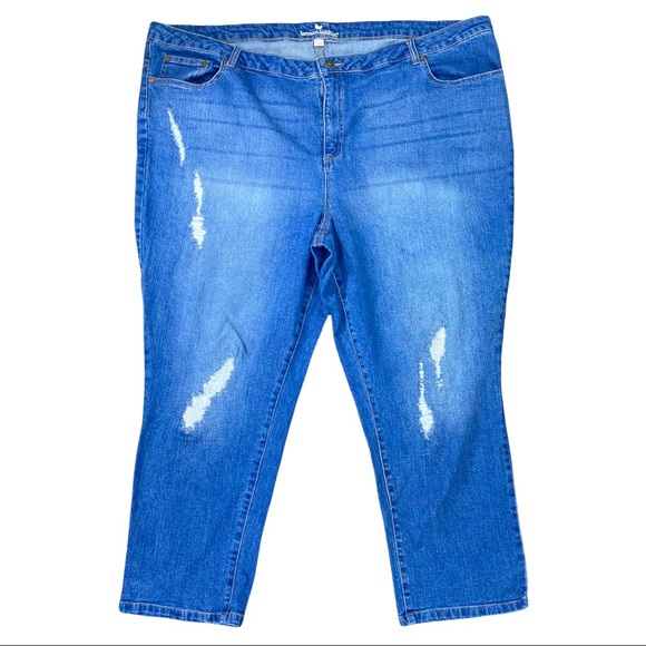 Distressed Denim Capris Size 24w 